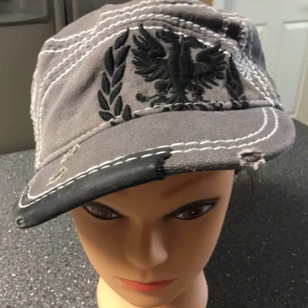 Cremieux Premium Denim Distressed Embroidered Hat - Picture 2 of 9
